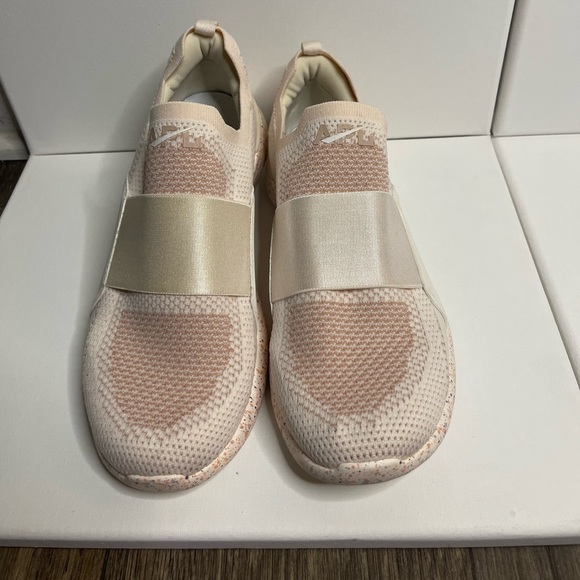 Women’s APL techloom bliss - Picture 2 of 8